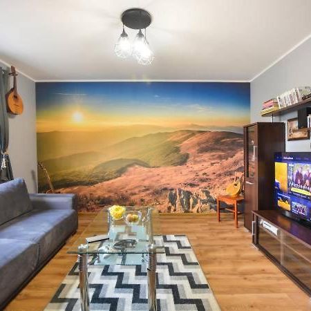 Apartament Folkowy Wujek Pod Gromadzyniem Ustrzyki Dolne Exterior photo
